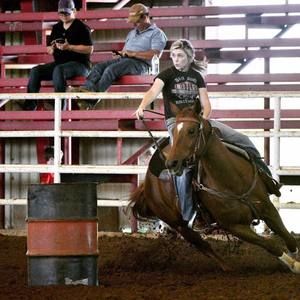 Meet your Posher, Aly